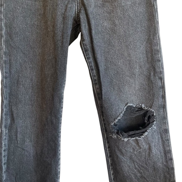 Levi's Premiums Washed Black Denim Wedgie Straight Jeans size 26 Distressed Hole - Picture 4 of 16